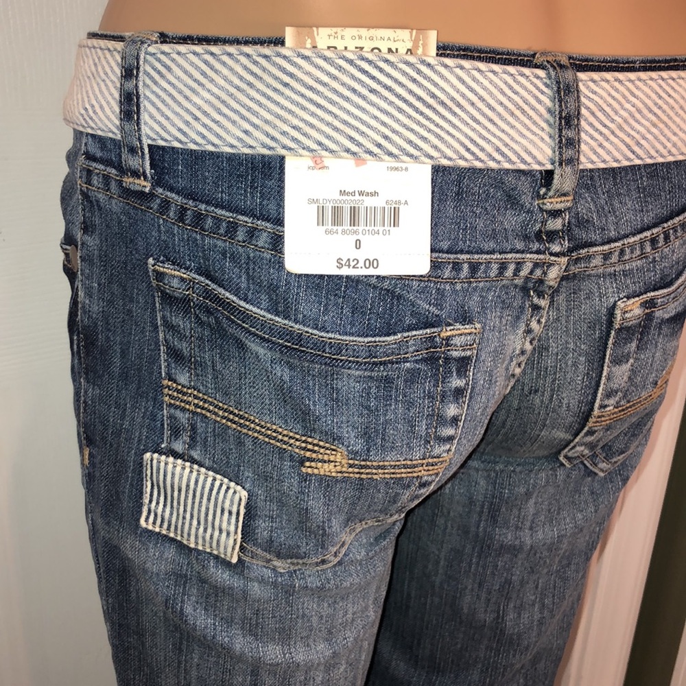 Arizona Jean Capris. NWT. 0 - Picture 6 of 11